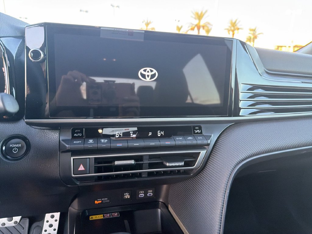 Certified 2026 Toyota Camry Hybrid w/ Multimedia Upgrade Package FWD image 19