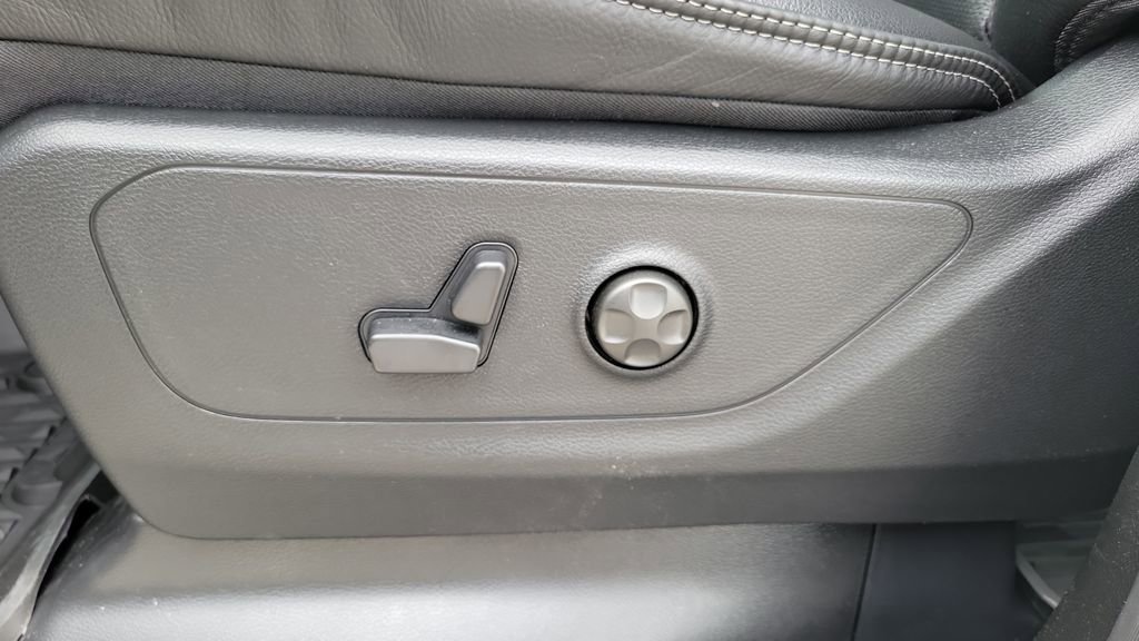 New 2026 RAM 1500 RHO w/ RHO Level 1 Equipment Group image 19