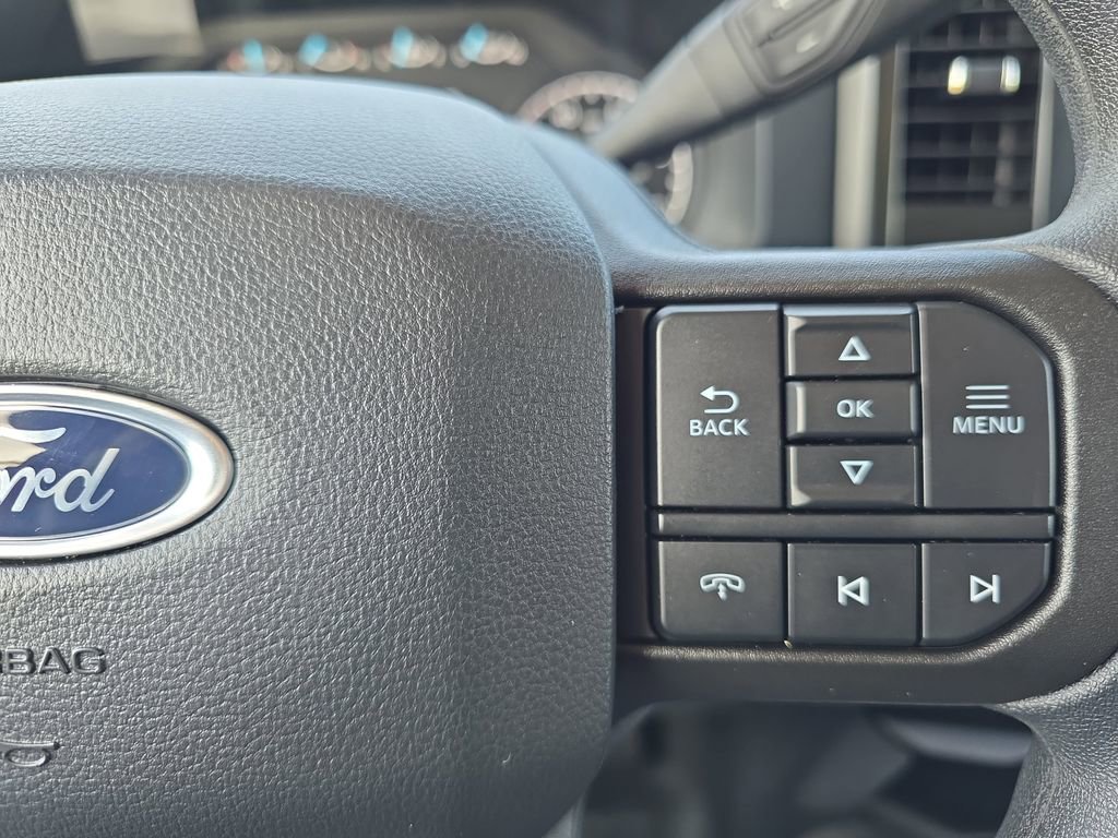 Used 2024 Ford F550 2WD Regular Cab Super Duty image 19
