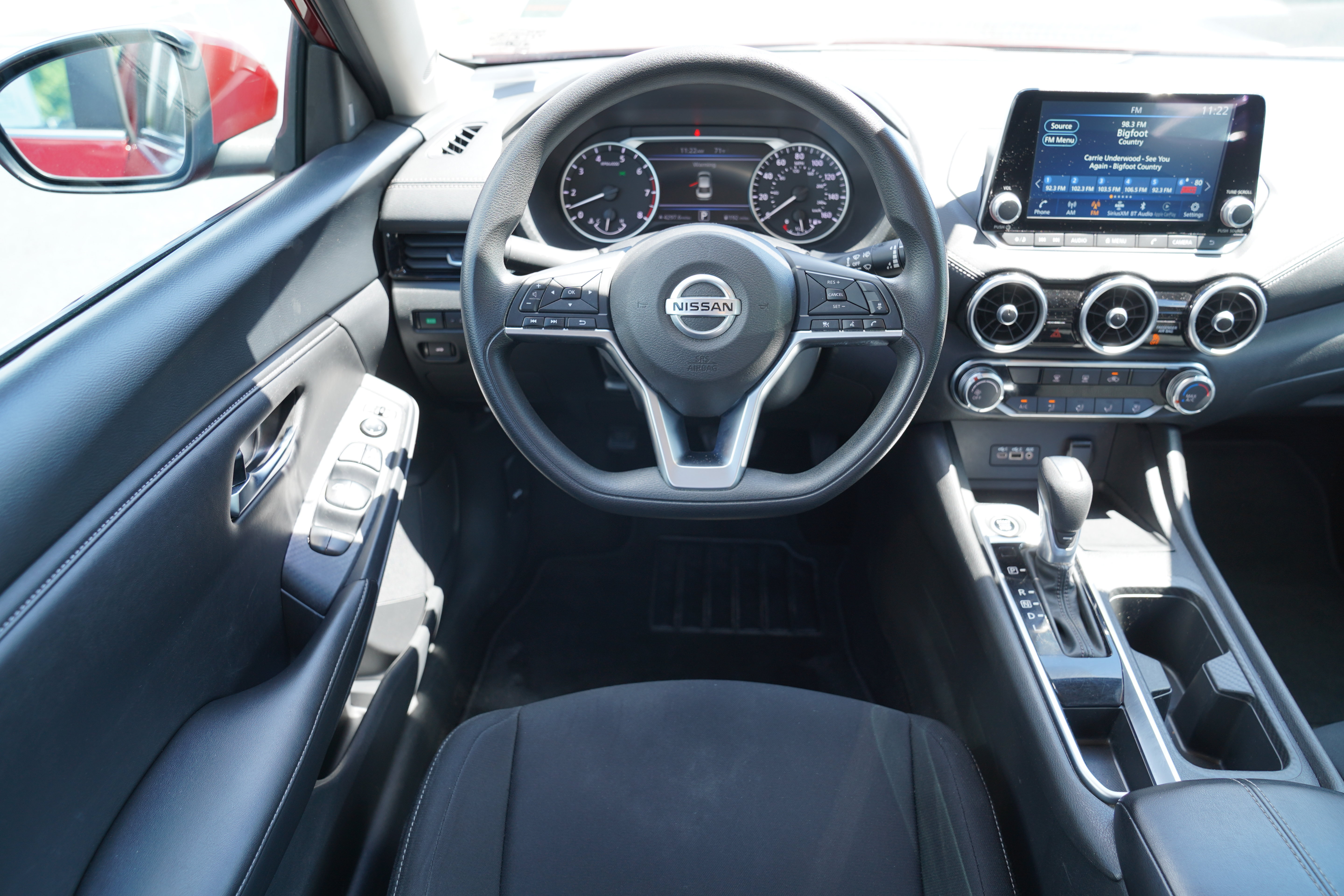 Used 2023 Nissan Sentra SV FWD image 11