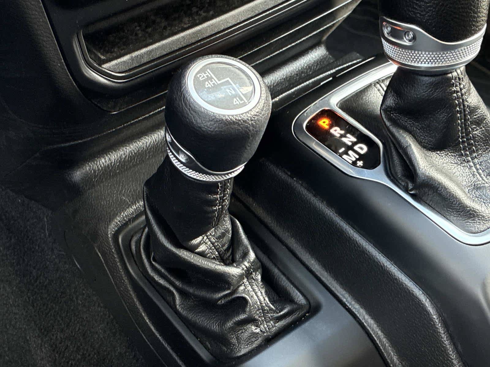 Used 2022 Jeep Wrangler Unlimited Sport AWD/4WD image 26