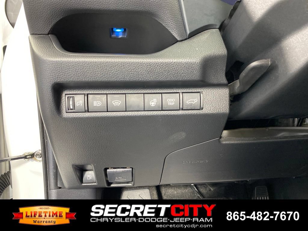 Used 2023 Toyota RAV4 XSE w/ Weather Package AWD/4WD image 12
