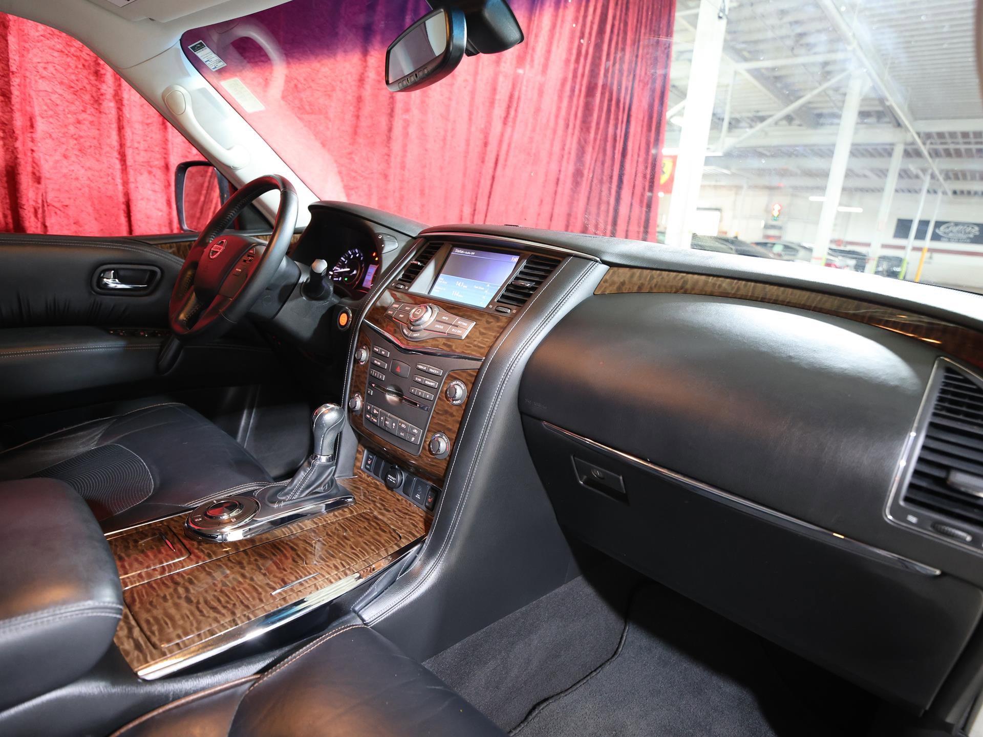 Used 2017 Nissan Armada SL w/ Interior Lighting Package RWD image 24