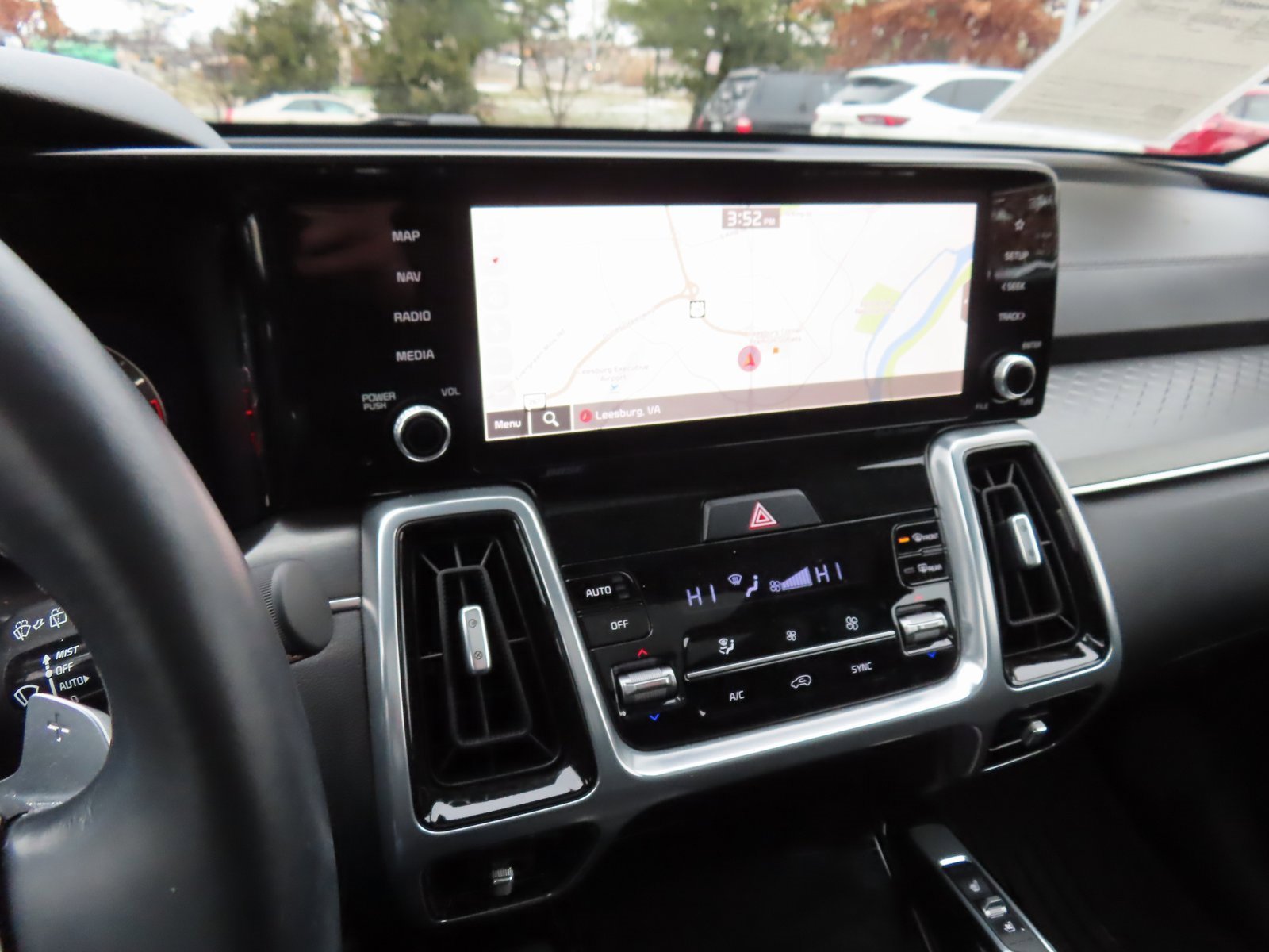 Used 2023 Kia Sorento SX image 16