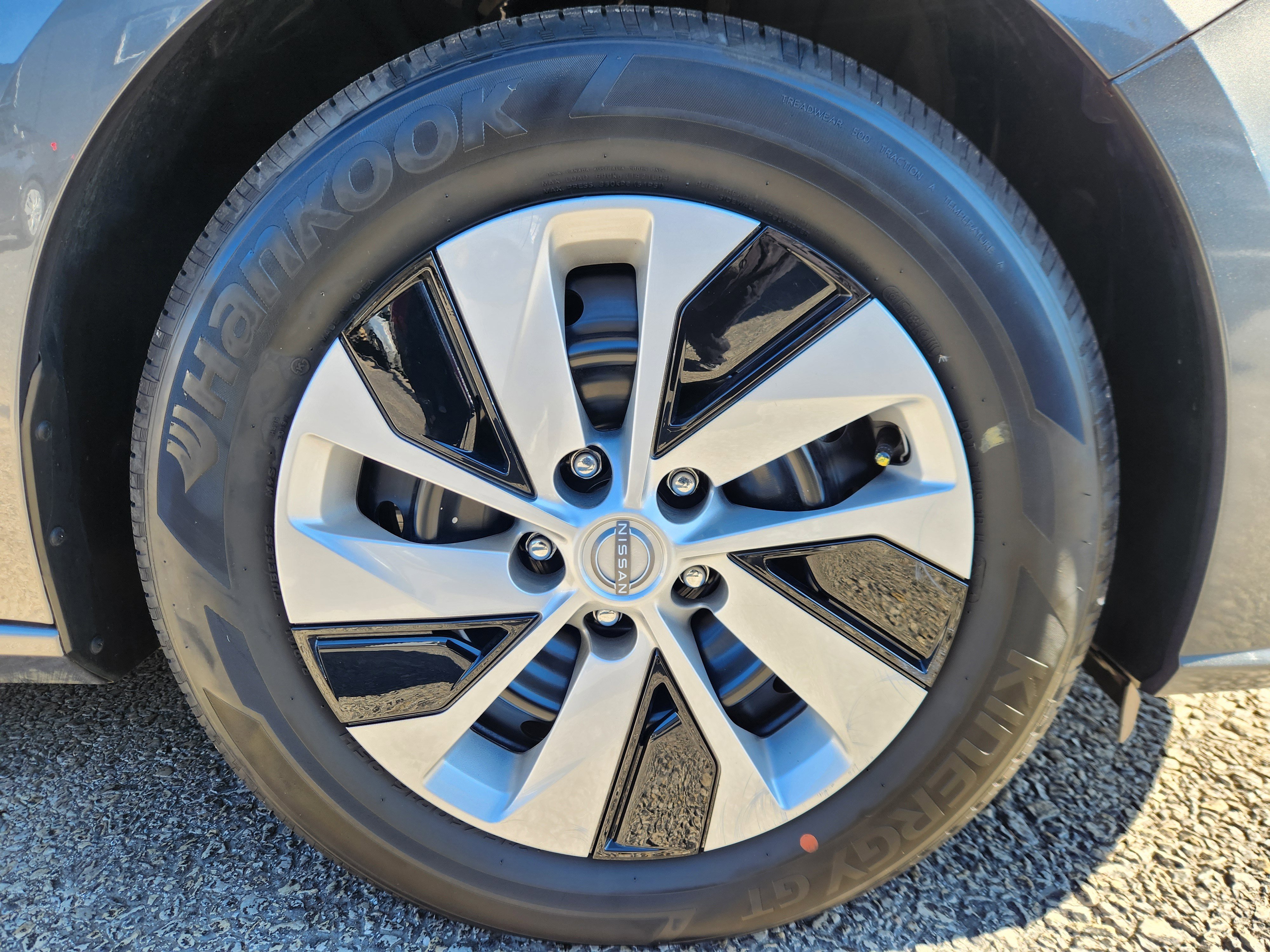 Certified 2025 Nissan Altima 2.5 S FWD image 19