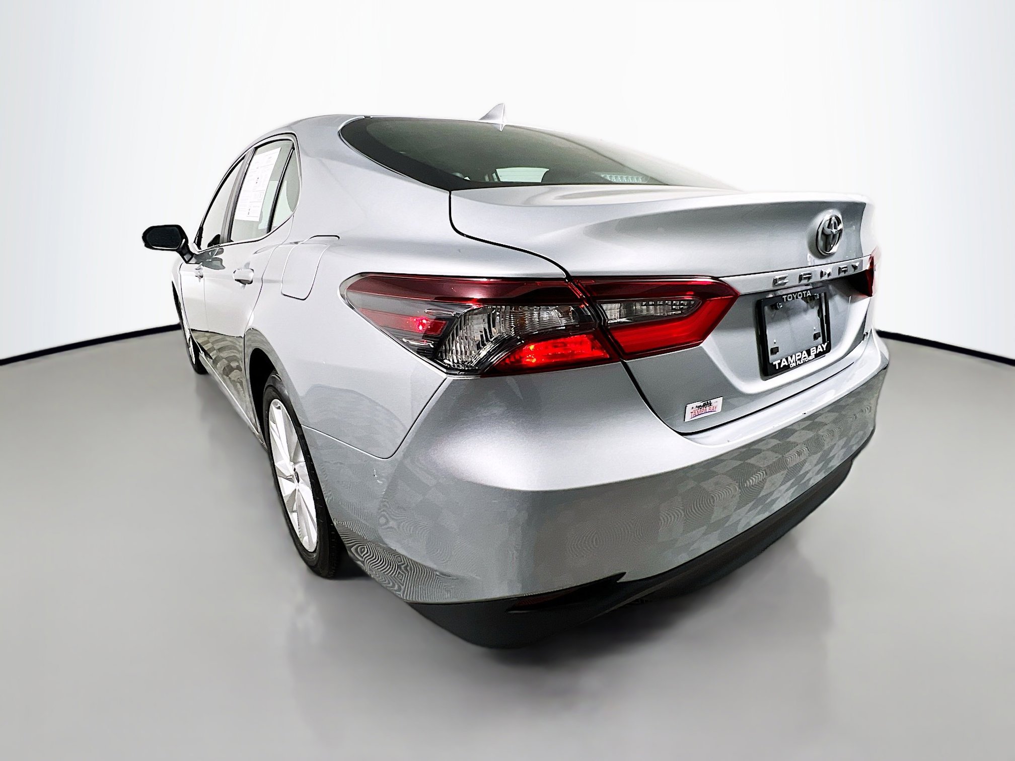 Used 2024 Toyota Camry LE FWD image 8