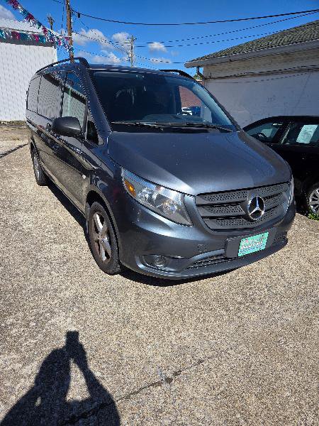 Used 2016 Mercedes-Benz Metris Passenger image 3