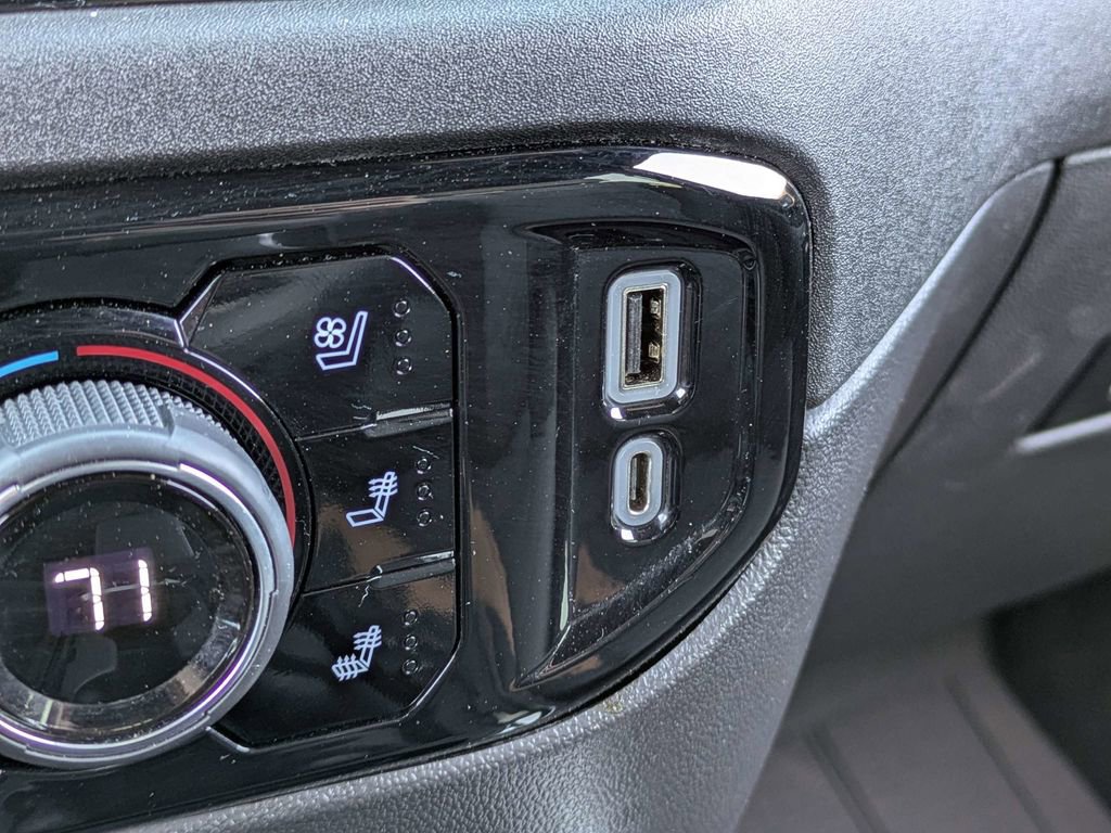 Used 2023 Chevrolet Silverado 1500 ZR2 w/ Technology Package AWD/4WD image 20