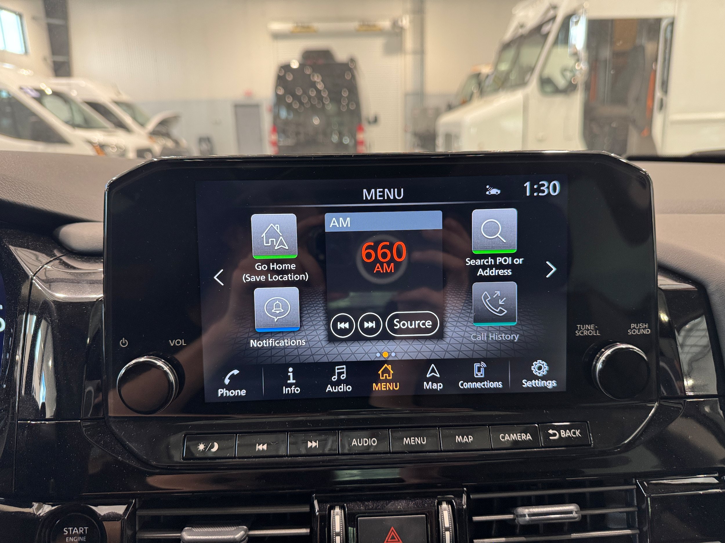 Used 2025 Nissan Pathfinder Platinum AWD/4WD image 18