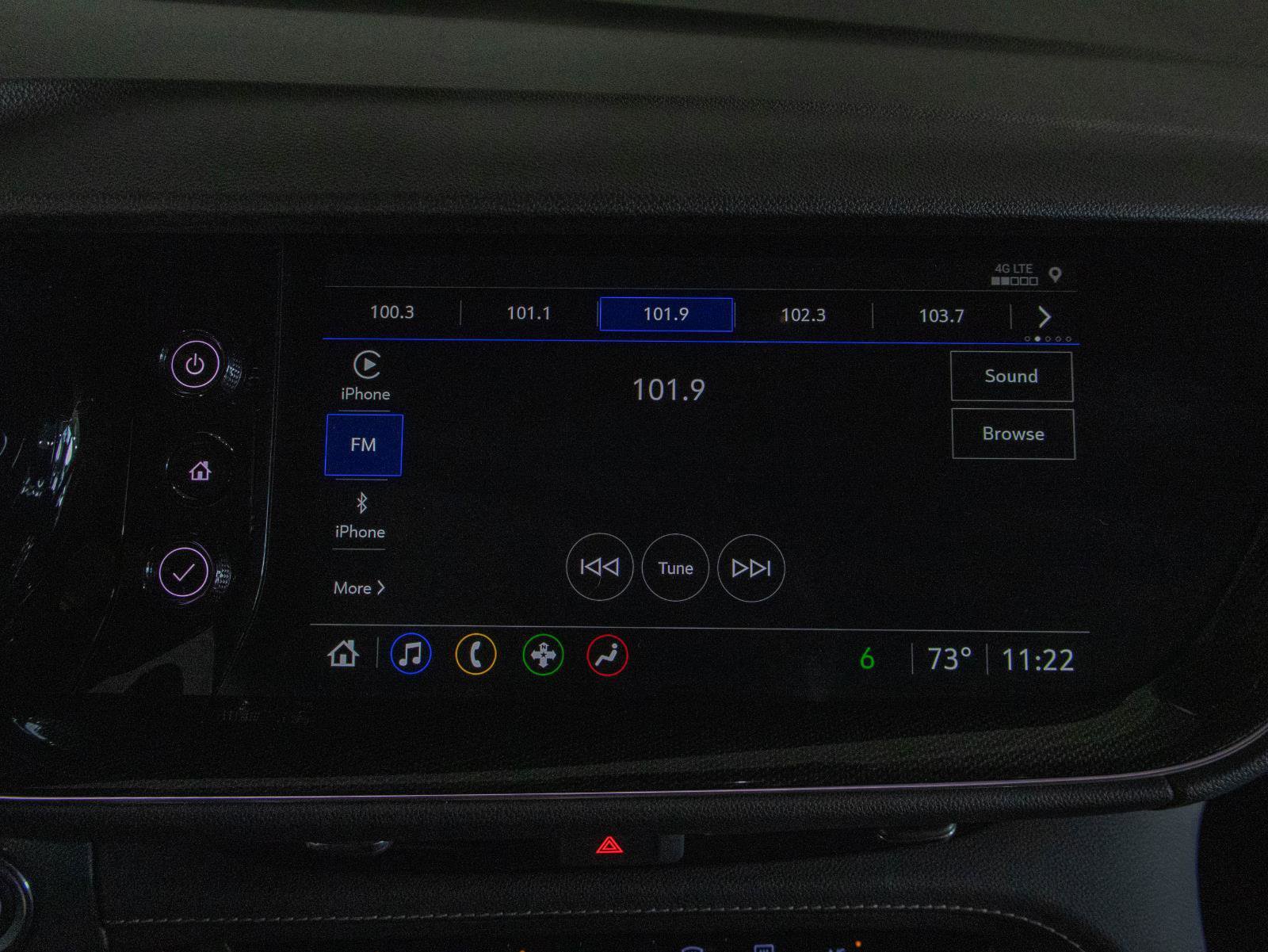 Used 2023 Buick Envision Essence image 8