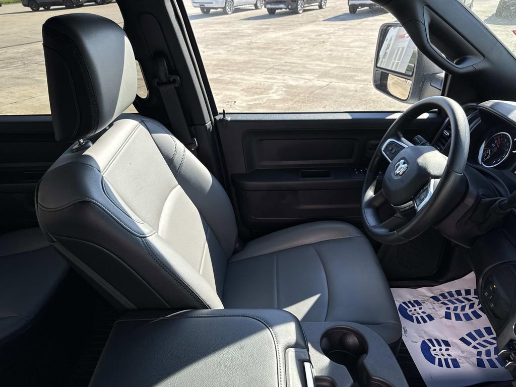 Used 2026 RAM 2500 Tradesman w/ Chrome Appearance Group image 21