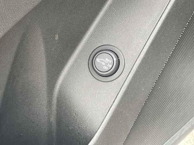 Used 2023 Chevrolet Equinox LT FWD image 14