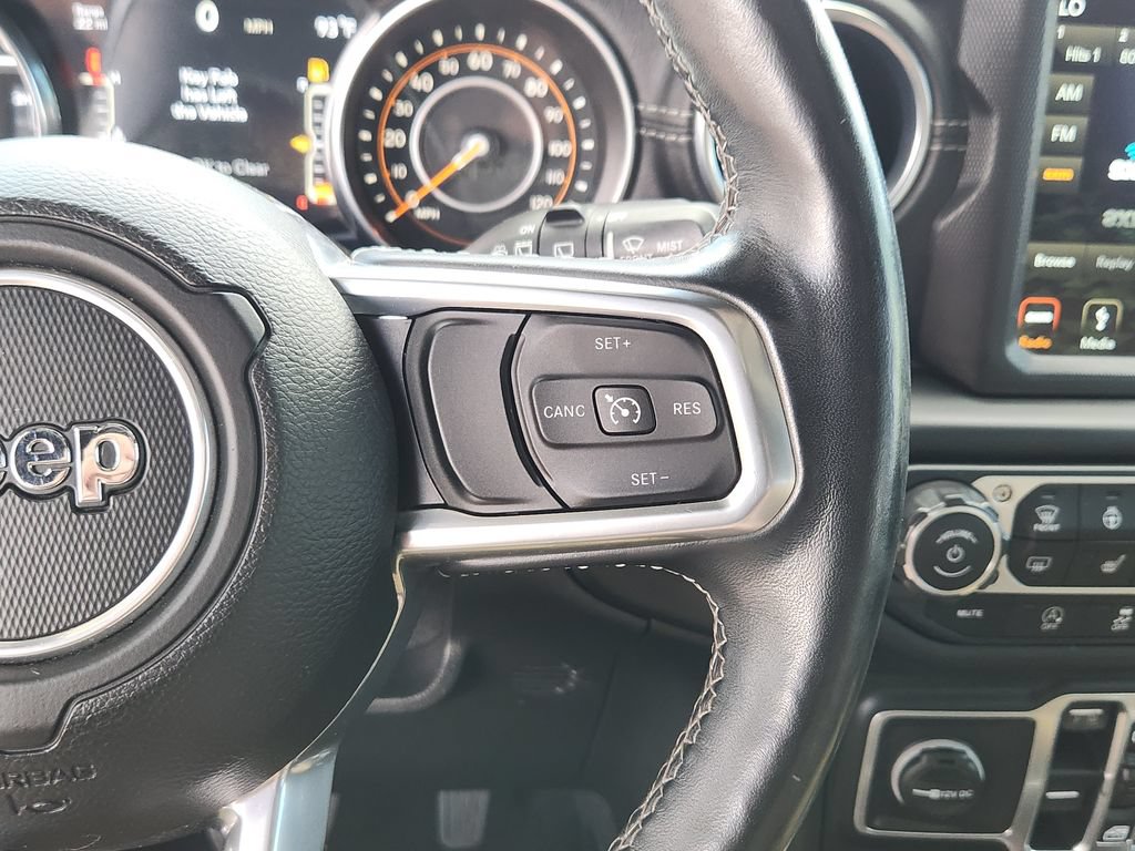 Used 2018 Jeep Wrangler Unlimited Sahara AWD/4WD image 20