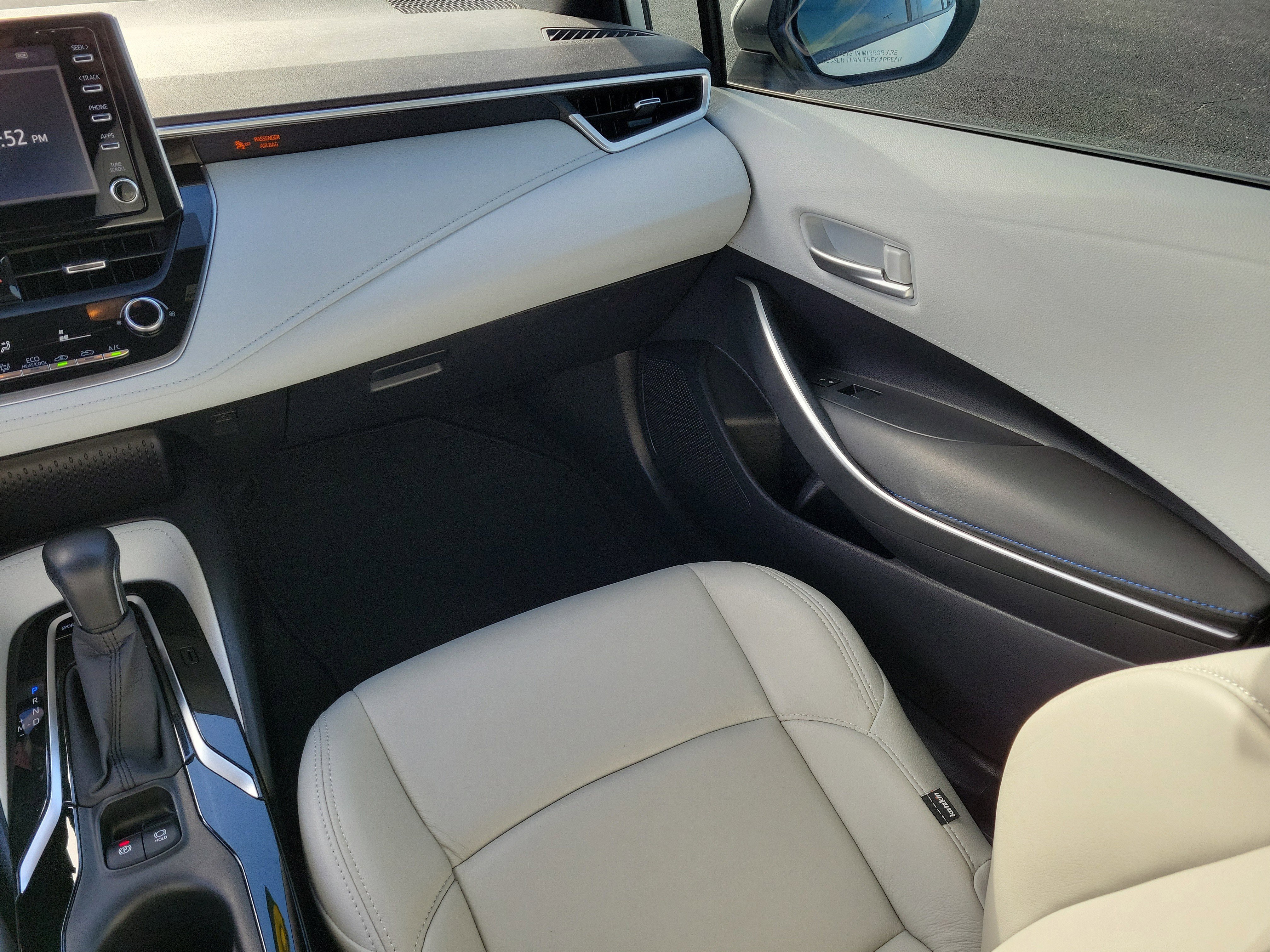 Used 2020 Toyota Corolla SE image 18