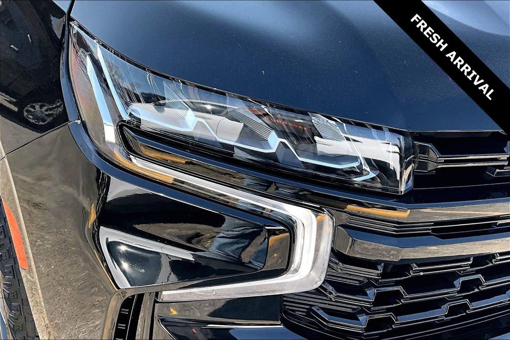 Used 2024 Chevrolet Tahoe Z71 w/ Luxury Package AWD/4WD image 30