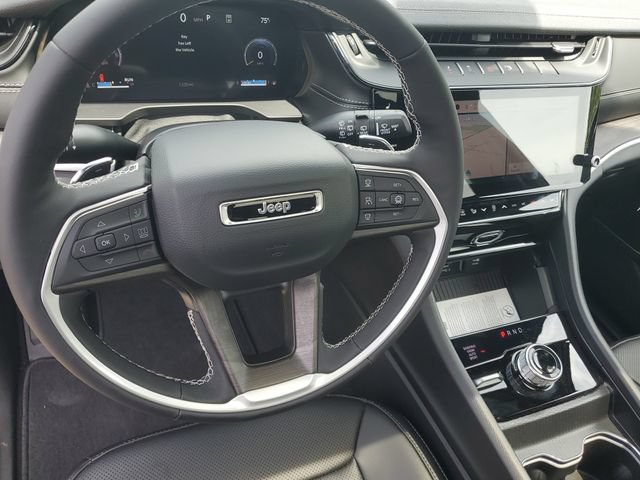 New 2026 Jeep Grand Cherokee L Limited w/ Luxury Tech Group II AWD/4WD image 20