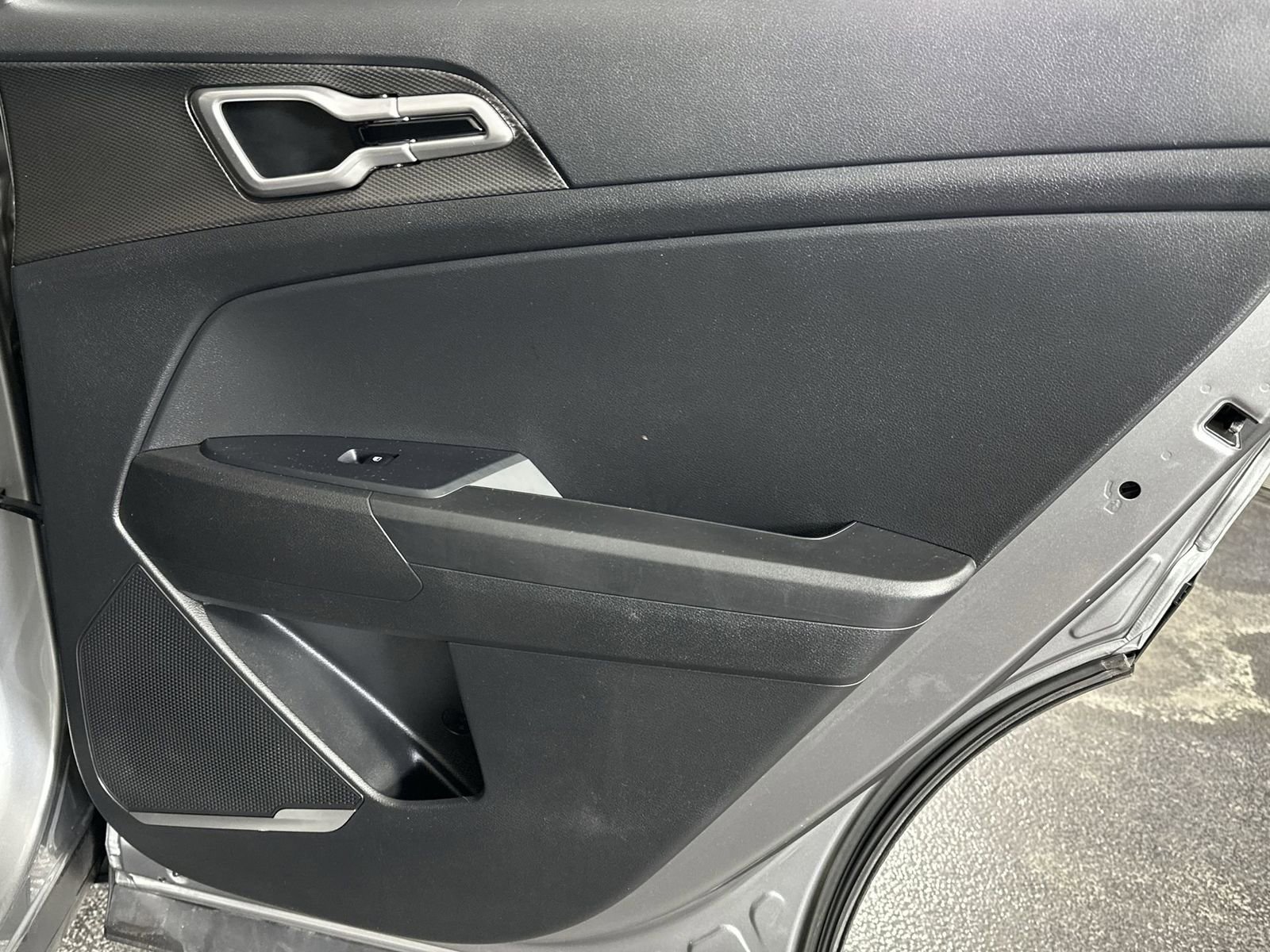 Used 2024 Kia Sportage LX image 32