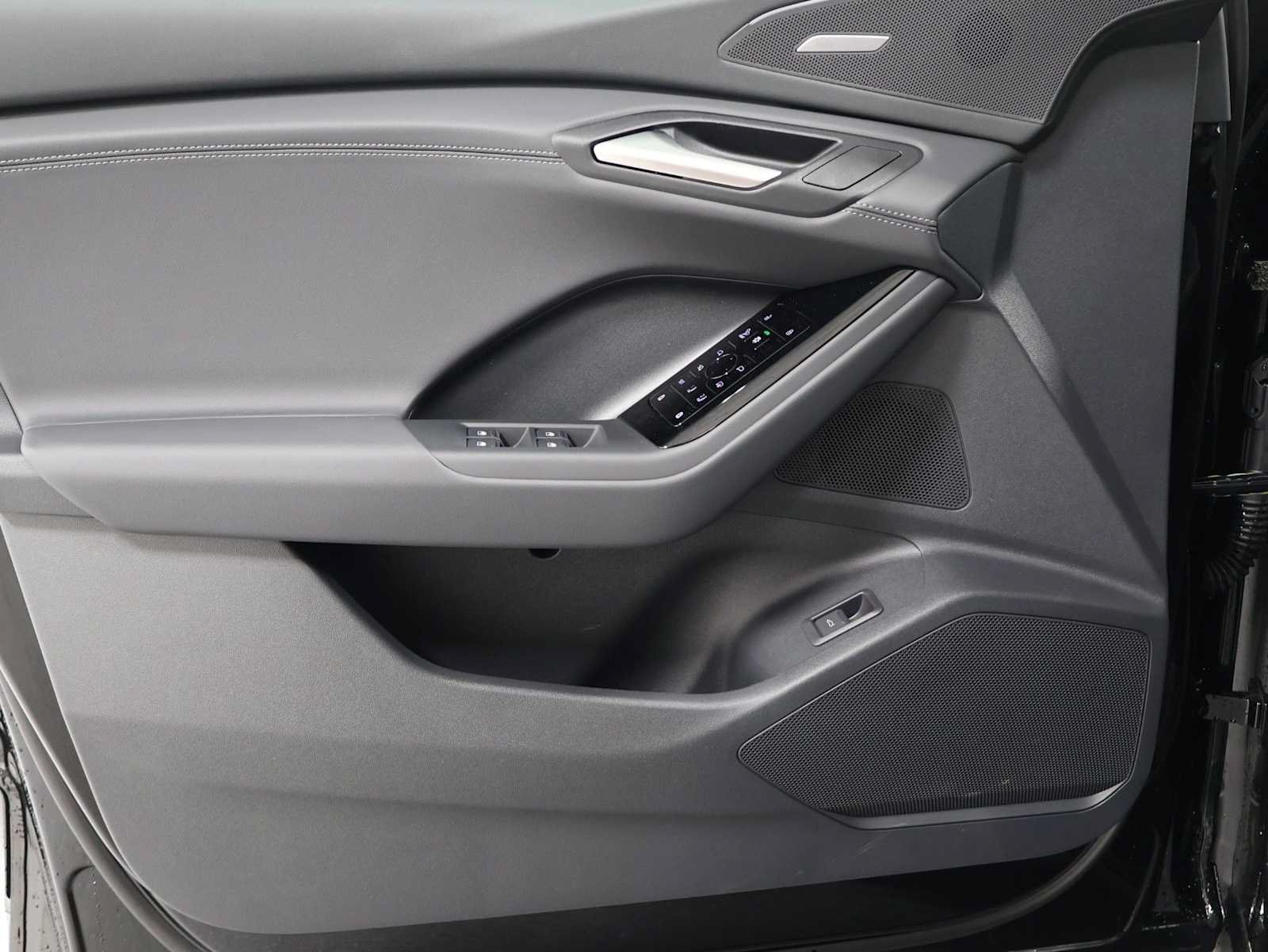 New 2027 Audi Q6 e-tron Premium Plus AWD/4WD image 15