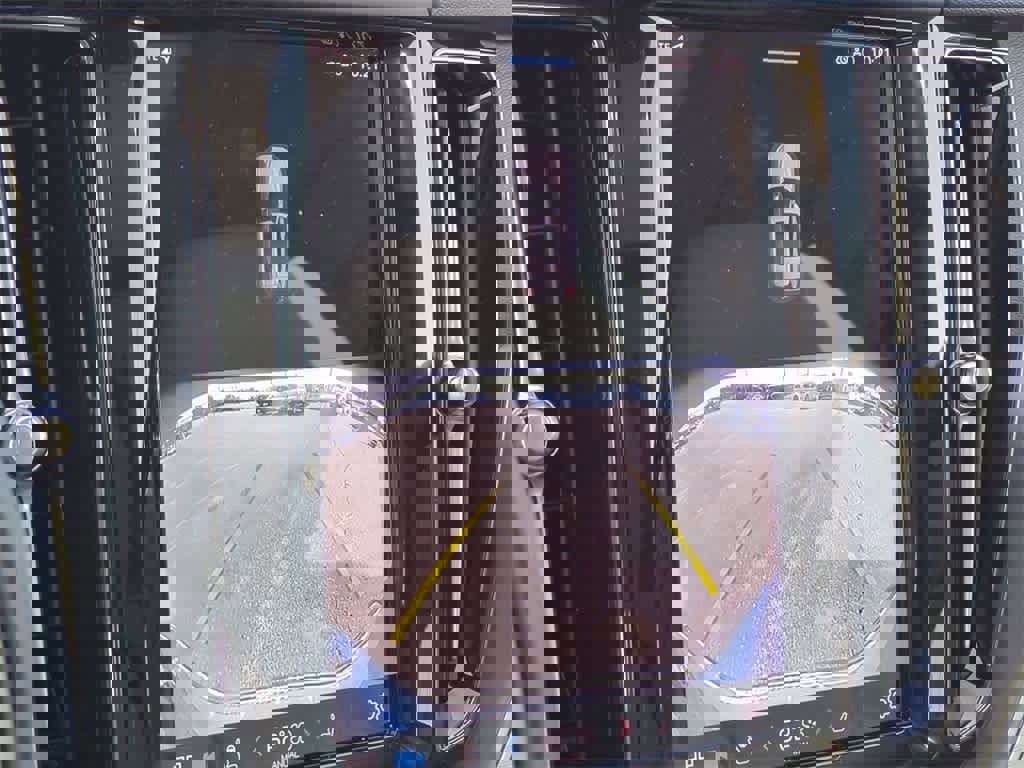 Used 2025 Volvo XC60 T8 Core w/ Protection Package Premier image 29