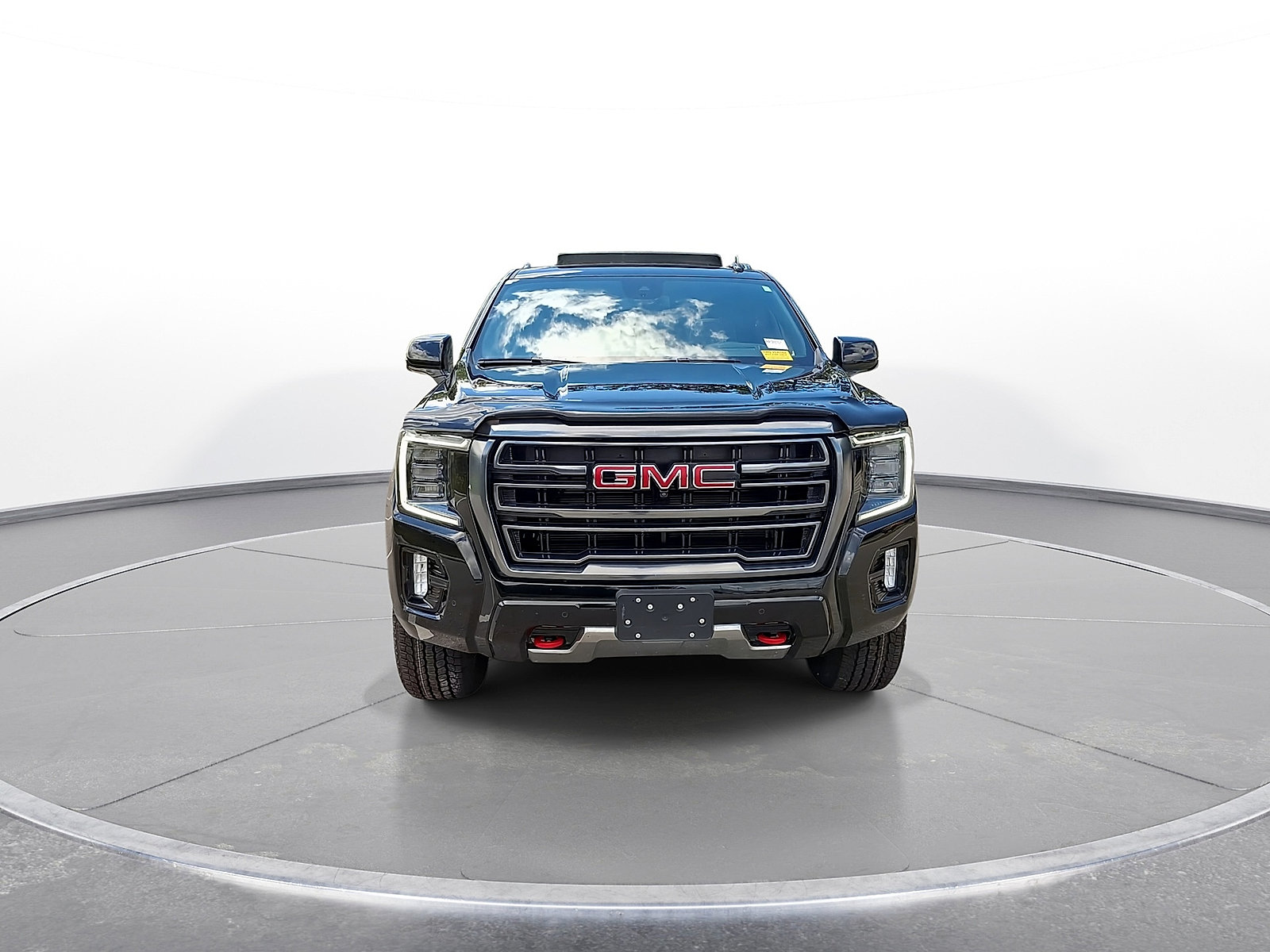 Used 2023 GMC Yukon XL AT4 w/ AT4 Premium Plus Package AWD/4WD image 3