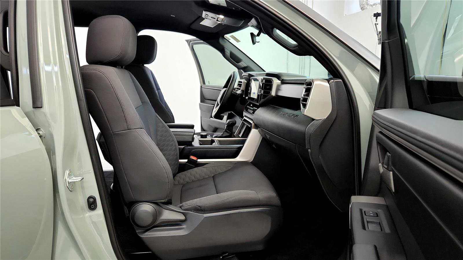 Used 2025 Toyota Tundra SR5 image 28