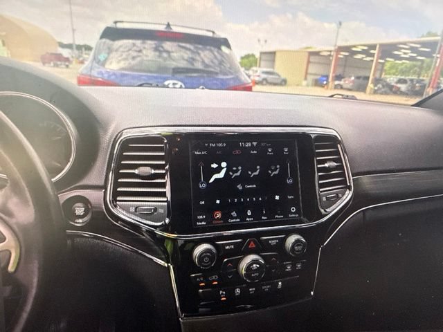 Used 2020 Jeep Grand Cherokee Limited RWD image 11