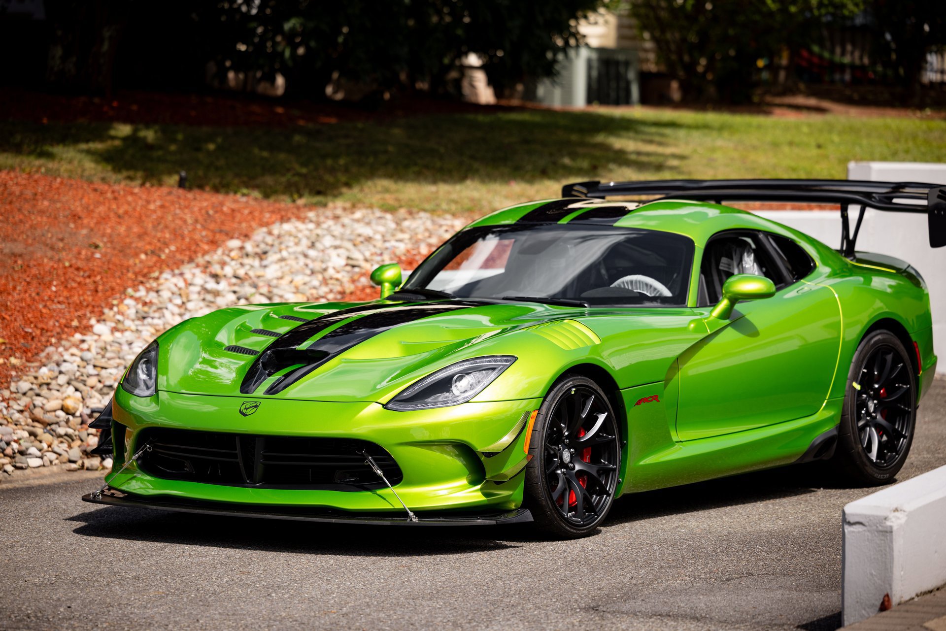 Used 2017 Dodge Viper GTC w/ ACR Package RWD image 2