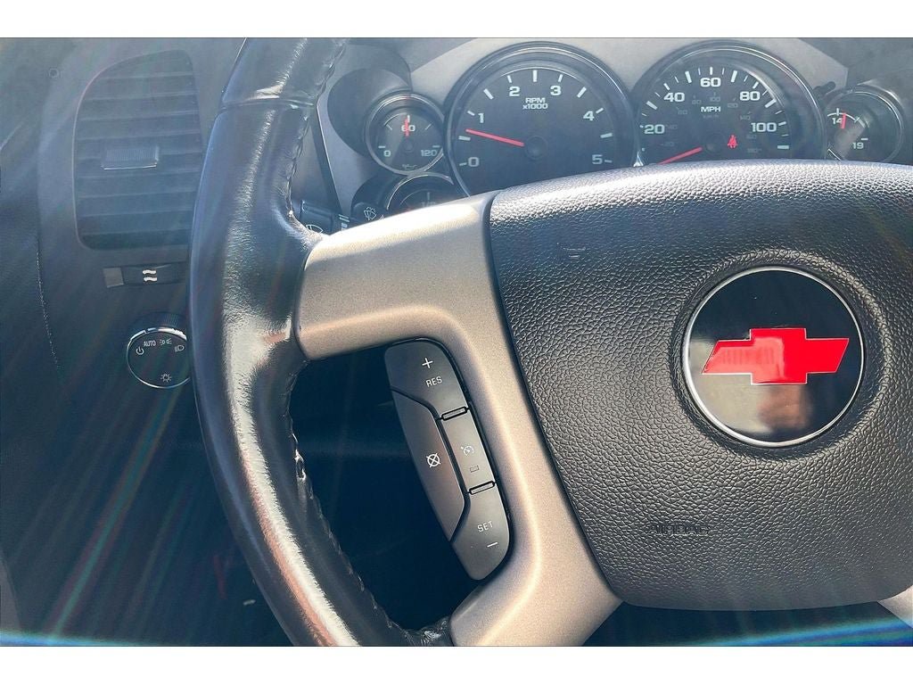 Used 2011 Chevrolet Silverado 2500 LT AWD/4WD image 20