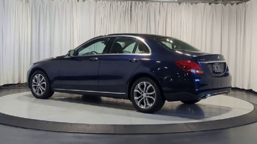 Used 2017 Mercedes-Benz C 300 4MATIC Sedan image 7