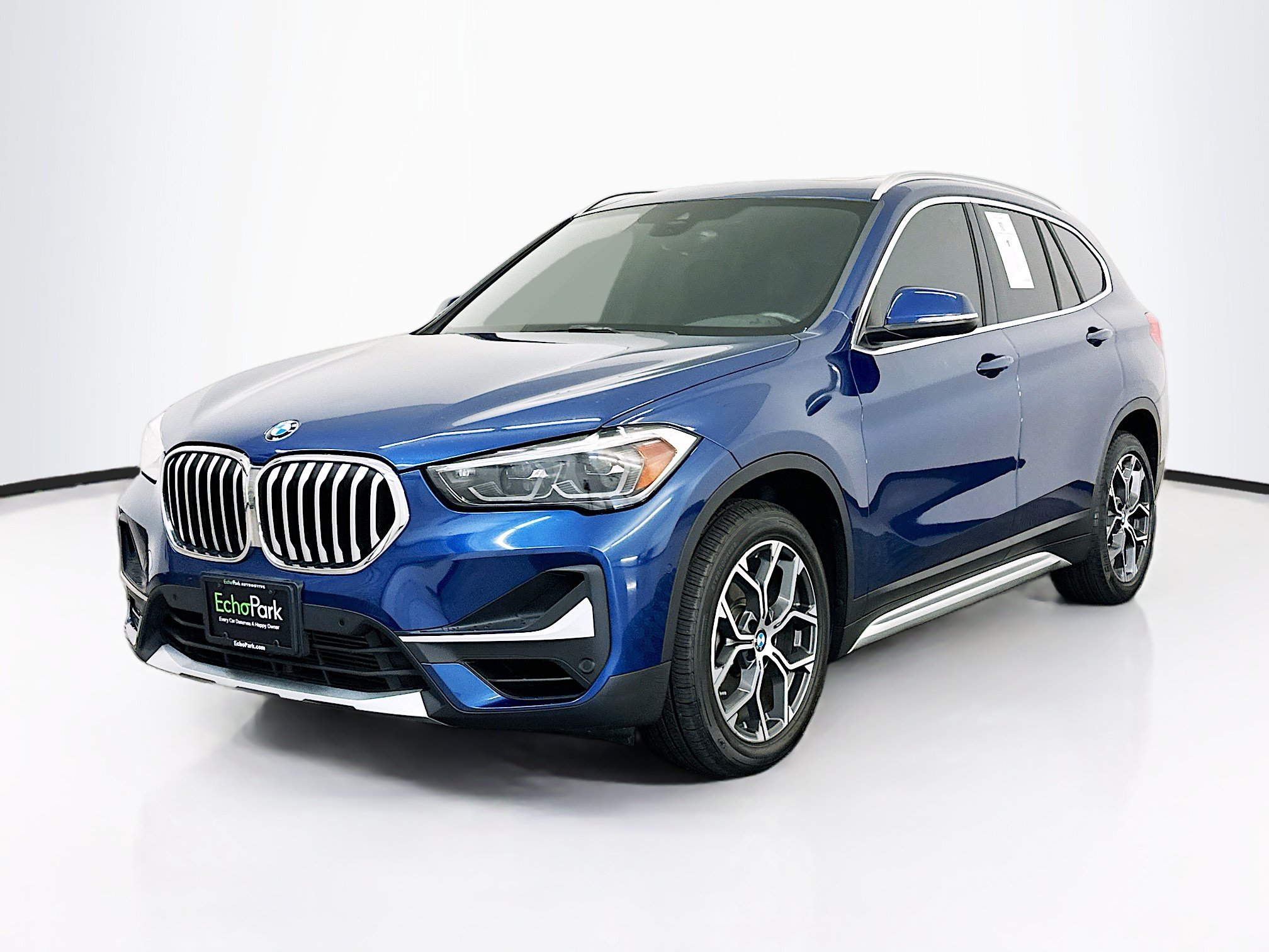Used 2022 BMW X1 xDrive28i AWD/4WD image 3