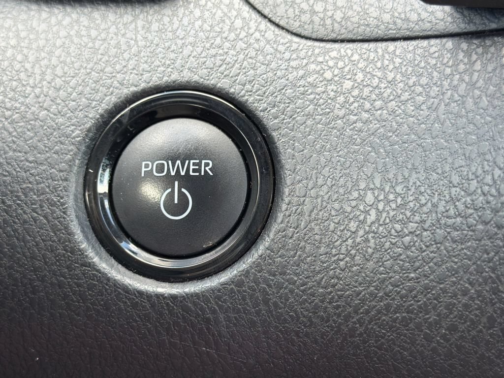 Used 2025 Toyota Camry LE FWD image 30