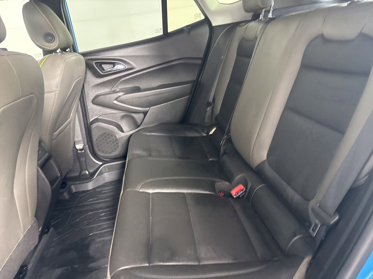 Used 2025 Chevrolet Trax ACTIV FWD image 19