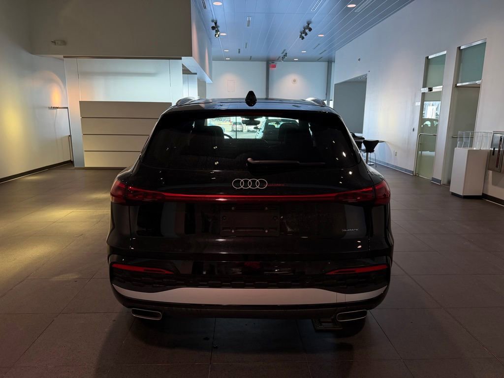 Used 2025 Audi Q5 Premium w/ Convenience Package AWD/4WD image 31