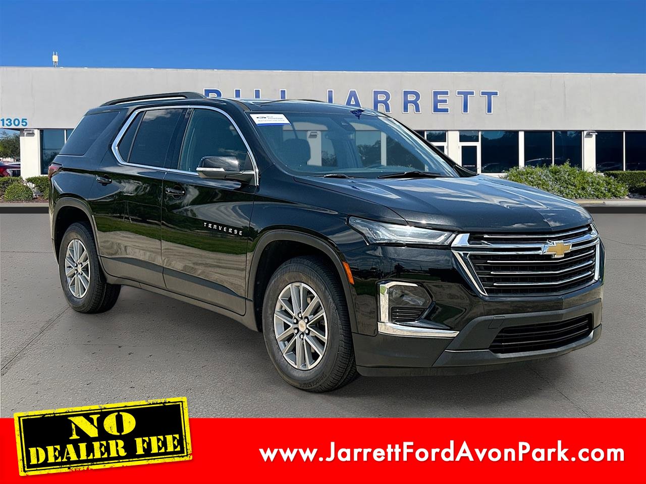 Used 2023 Chevrolet Traverse LT