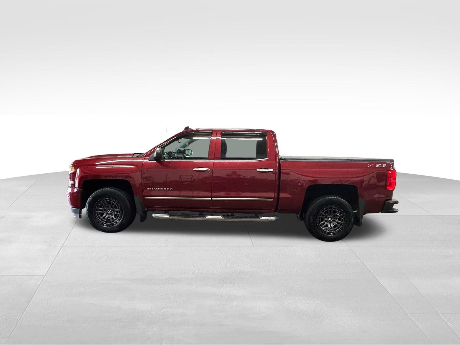 Used 2018 Chevrolet Silverado 1500 LTZ Z71 w/ LTZ Plus Package image 2