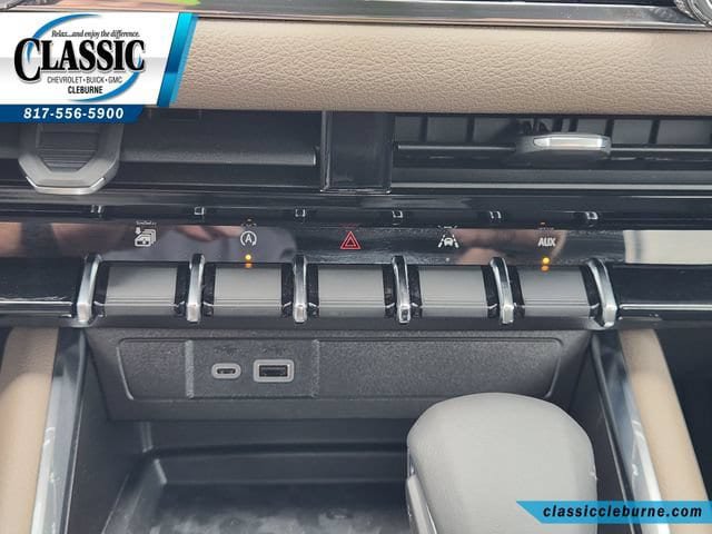 Used 2025 GMC Canyon Denali AWD/4WD image 20