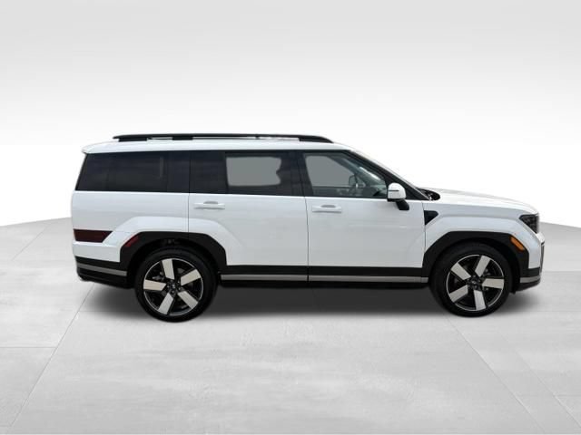 Used 2025 Hyundai Santa Fe Limited FWD image 9