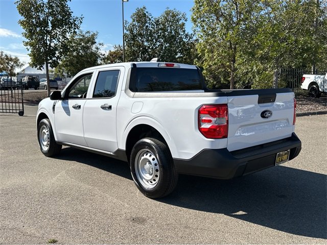 New 2025 Ford Maverick XL image 4