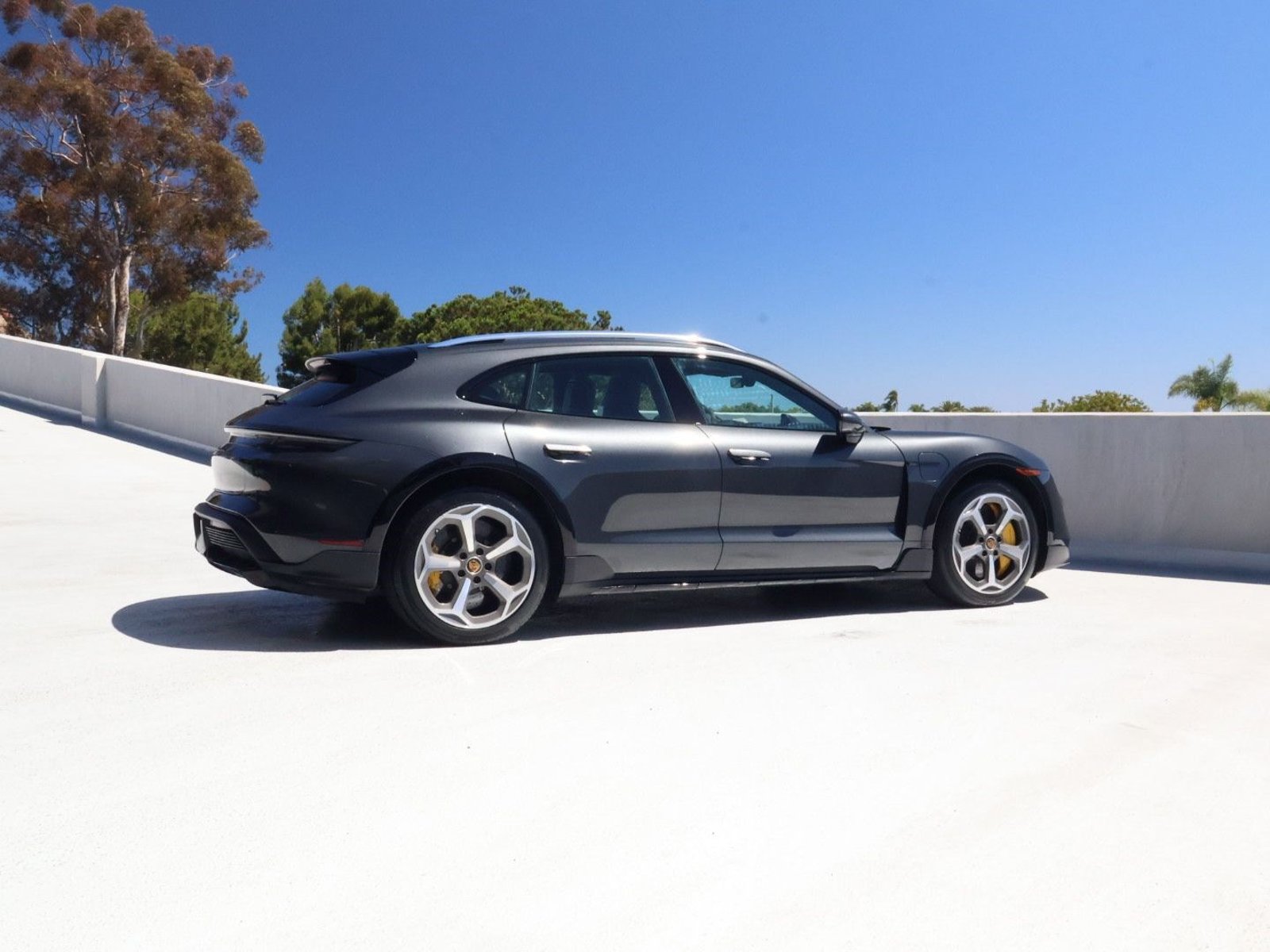 Certified 2023 Porsche Taycan Turbo S AWD/4WD image 8