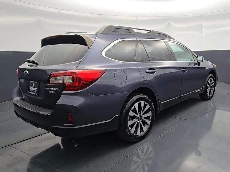 Used 2015 Subaru Outback 3.6R Limited AWD/4WD image 7