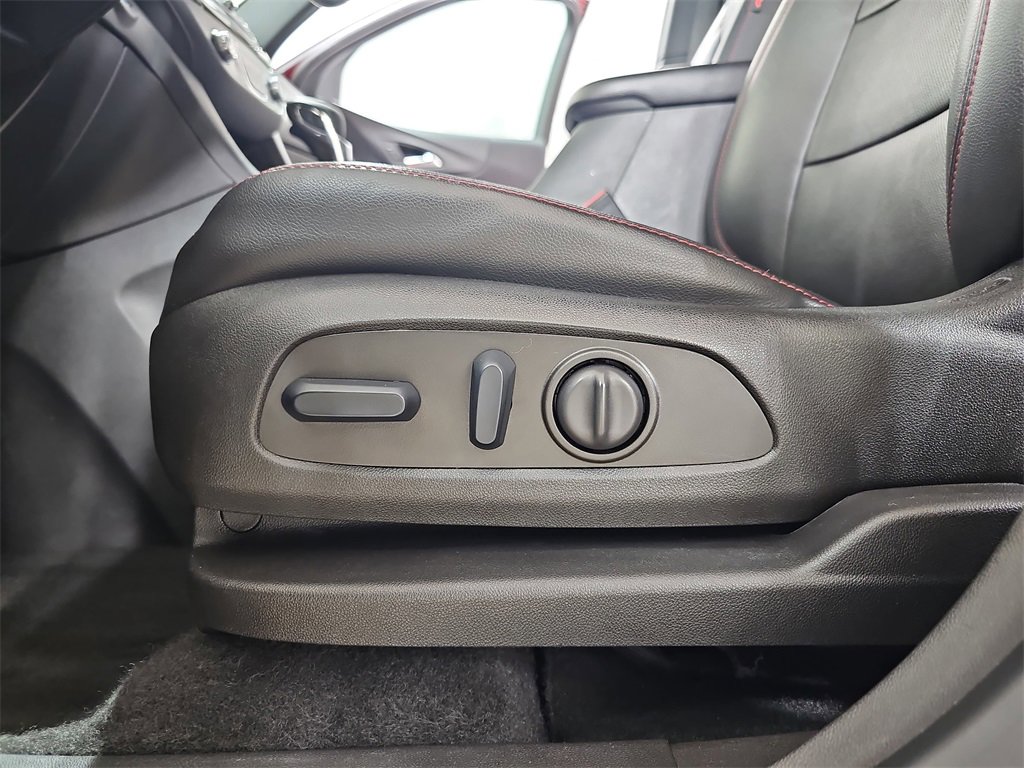 Certified 2023 Chevrolet Equinox RS w/ RS Leather Package image 33