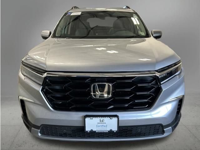 Certified 2023 Honda Pilot Touring image 10