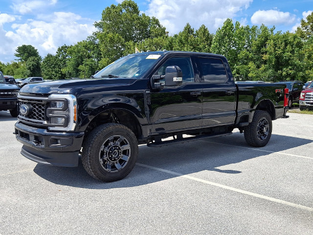 Used 2023 Ford F250 Lariat w/ Lariat Ultimate Package AWD/4WD image 6