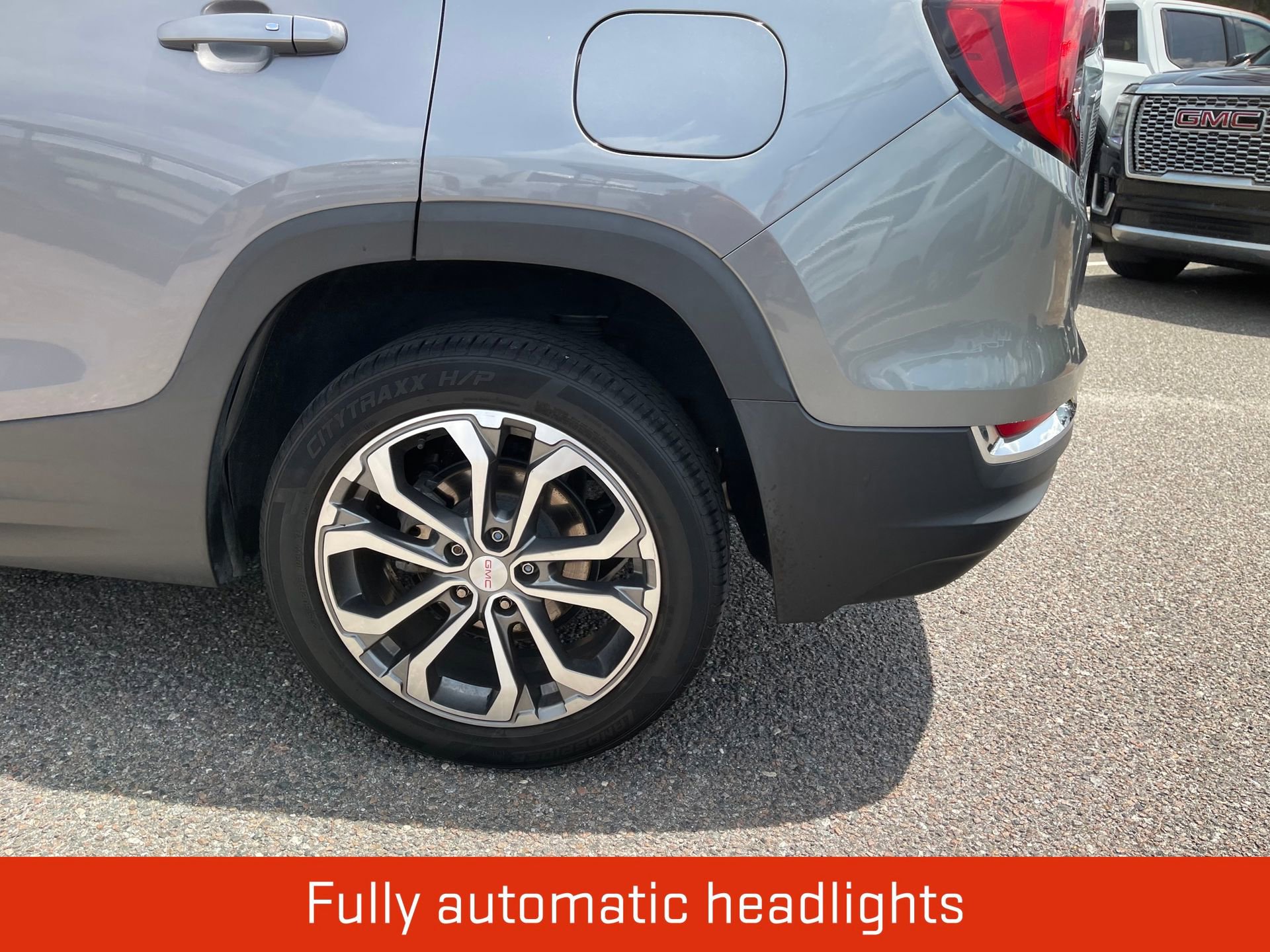 Used 2021 GMC Terrain SLT FWD image 8