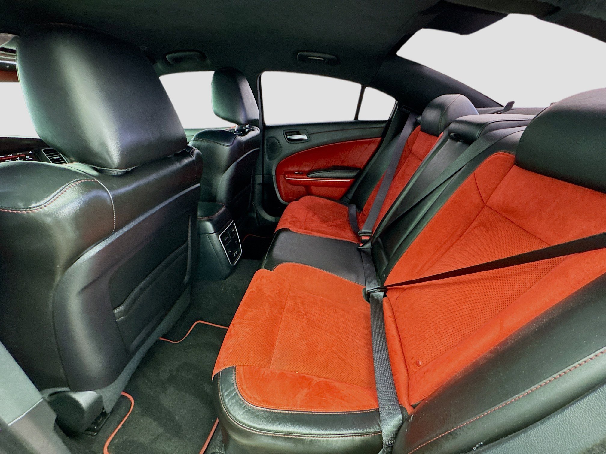 Used 2020 Dodge Charger Scat Pack w/ Dynamics Package RWD image 15