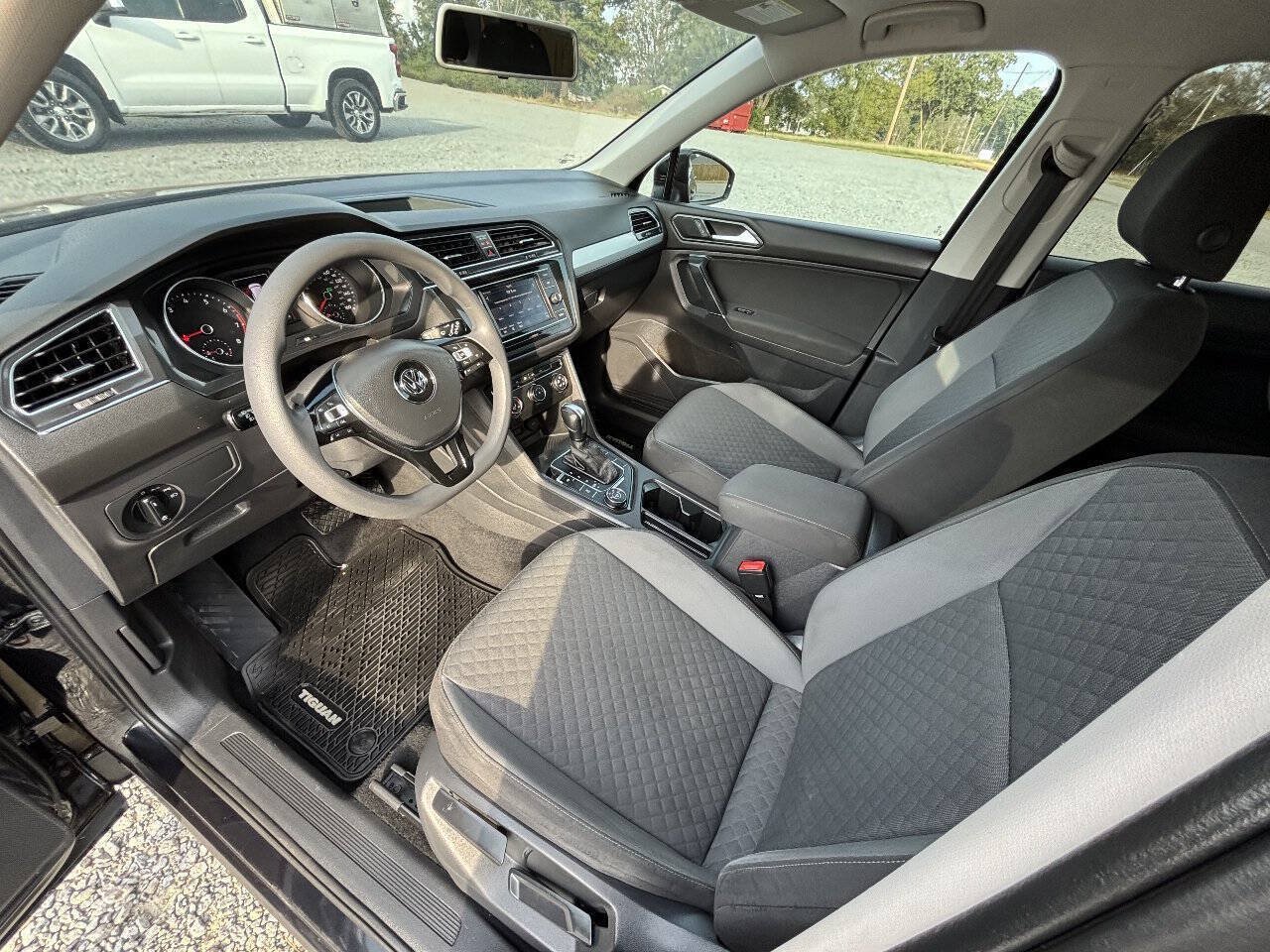 Used 2018 Volkswagen Tiguan S AWD/4WD image 11