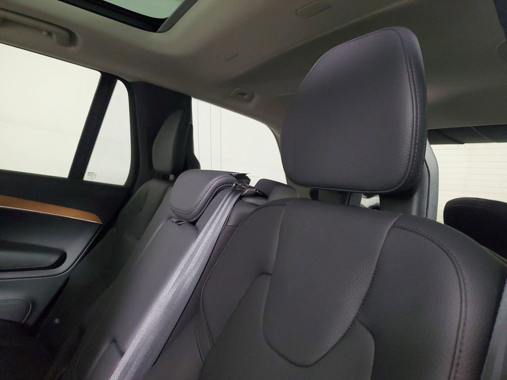Certified 2023 Volvo XC90 B5 Plus w/ Protection Package Premier AWD/4WD image 13