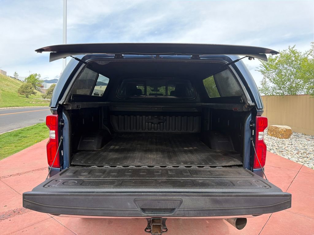 Used 2020 Chevrolet Silverado 2500 LTZ w/ LTZ Premium Package AWD/4WD image 26