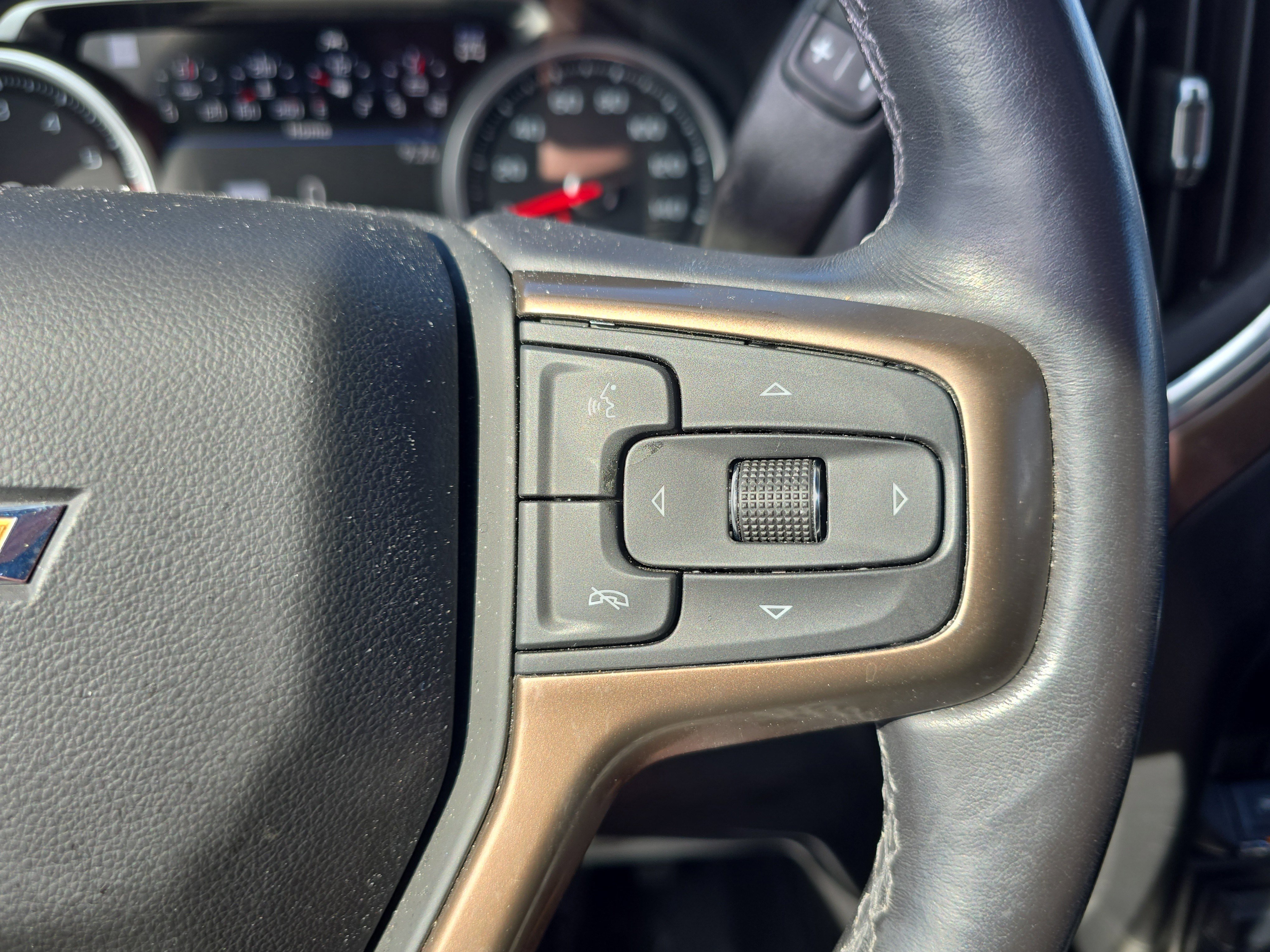 Used 2021 Chevrolet Silverado 1500 High Country w/ Technology Package image 25