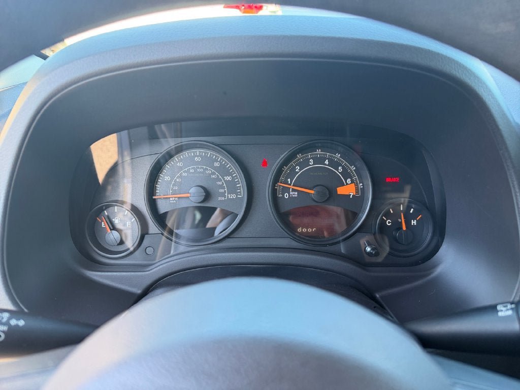 Used 2016 Jeep Patriot Sport FWD image 15